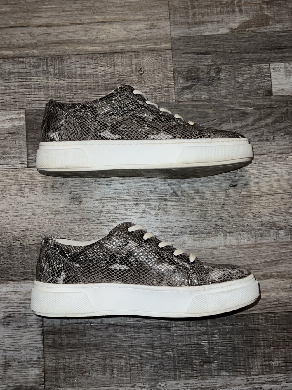 Arizona Jean Company Women's Snake-Print Low-Top Sneakers in Gray and White